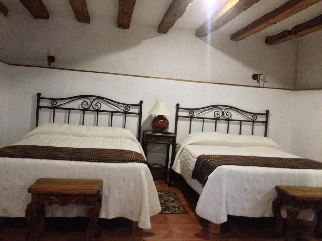 Hotel Meson Del Romero Tapalpa Chambre photo